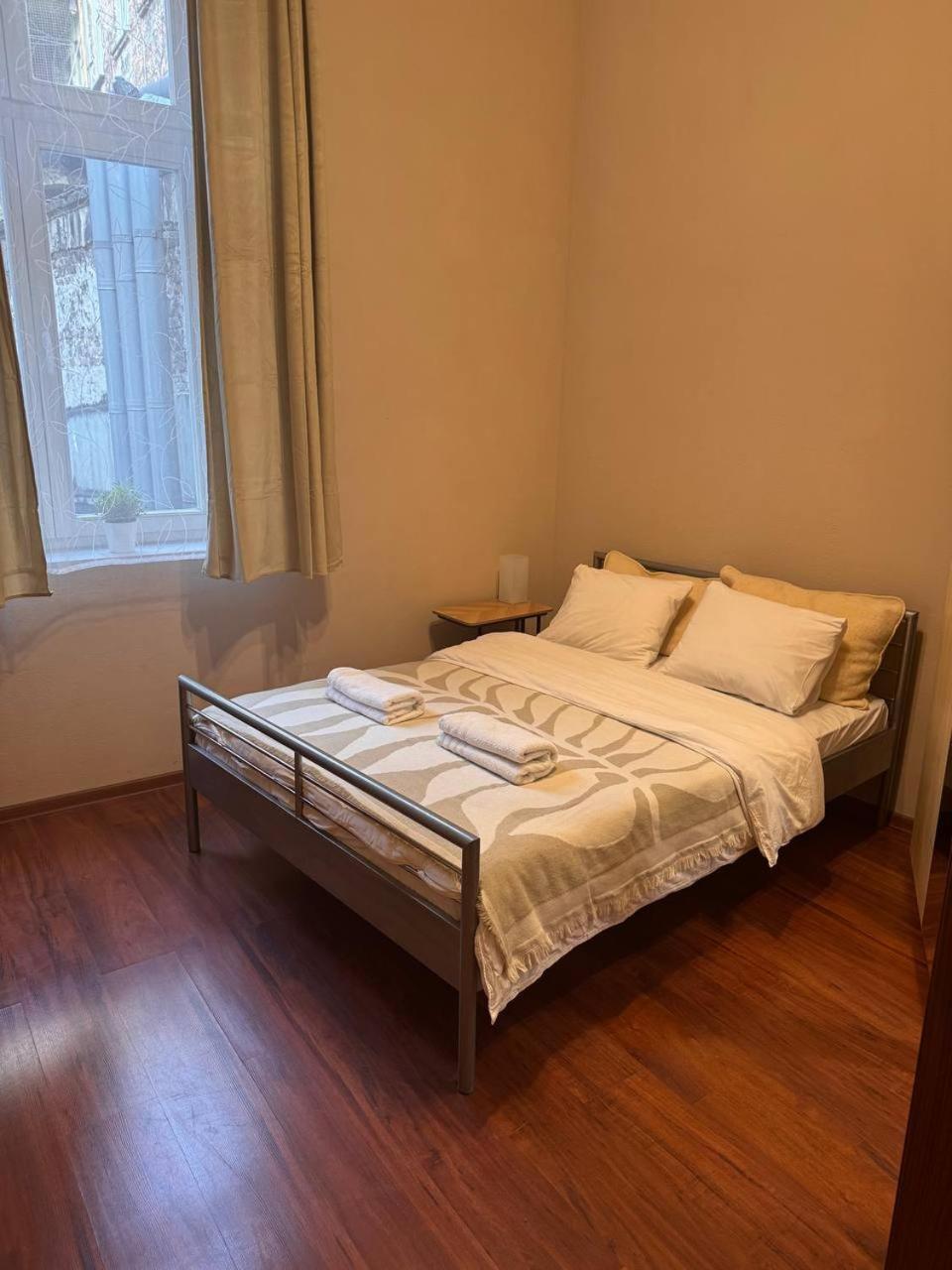 Enios Zwierzyniecka 6 * Krakau