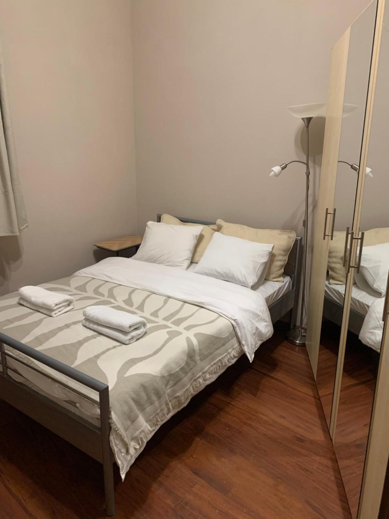 Hostel Enios Zwierzyniecka 6 *