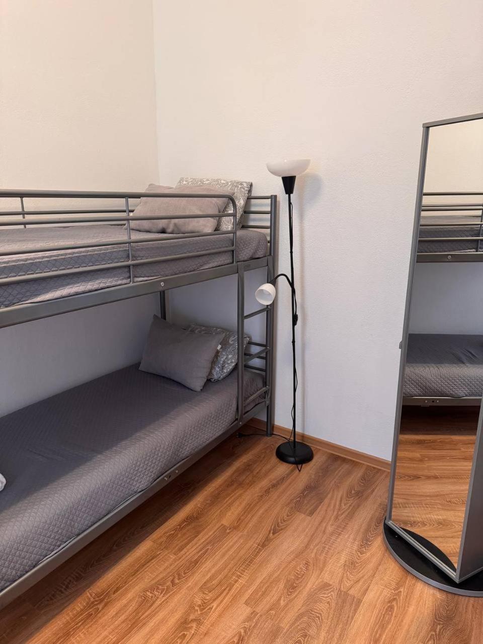 Enios Zwierzyniecka 6 Hostel Krakau
